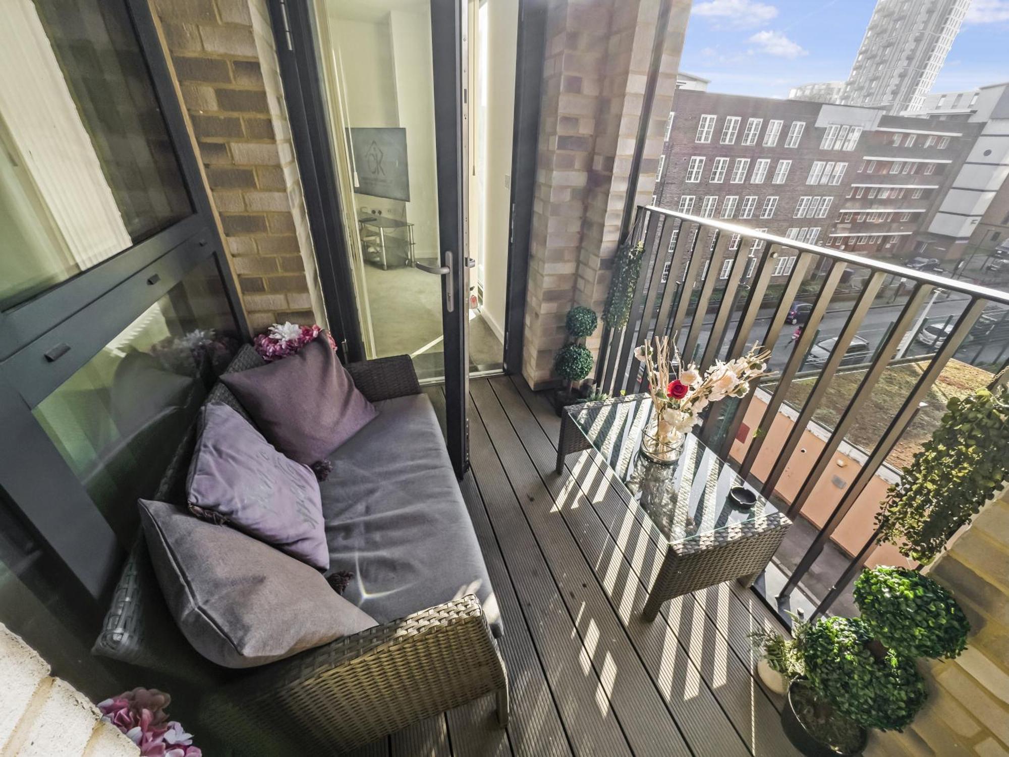 Greenwich Apartment With A River View & Balcony Near The 02 Arena & North Greenwich With Free Wifi & Fast Links Into Central London Exterior photo